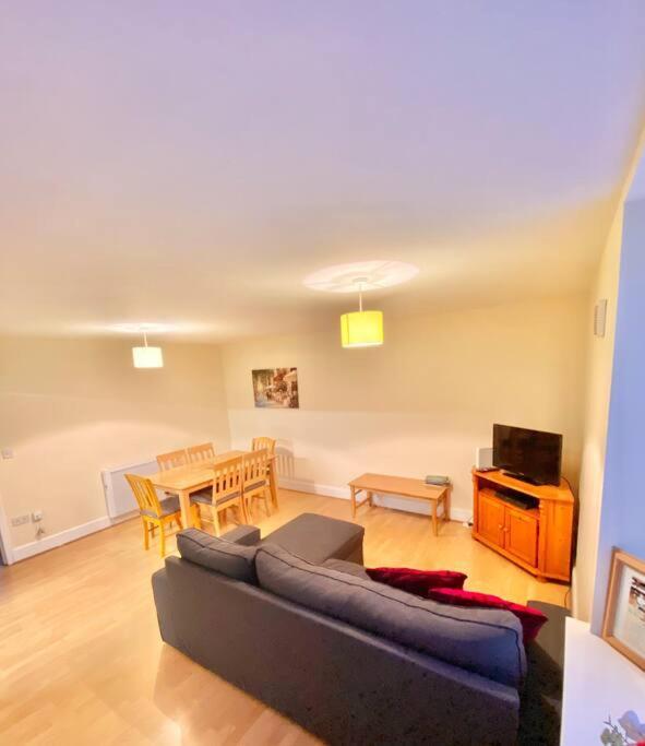 2 Bed Apartment In City Centre Dublin Exterior photo